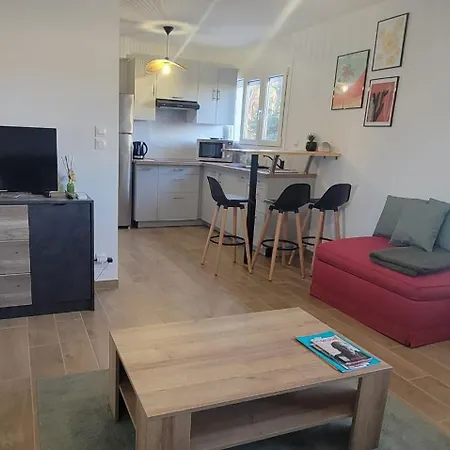 Charming Near The Beaches In Saint-raphael Apartment *