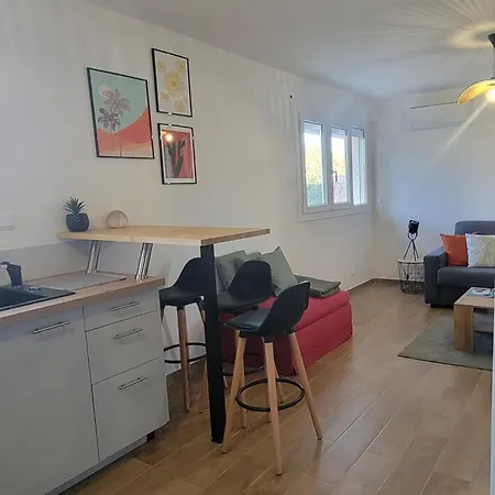 Charming Near The Beaches In Saint-raphael Apartment *