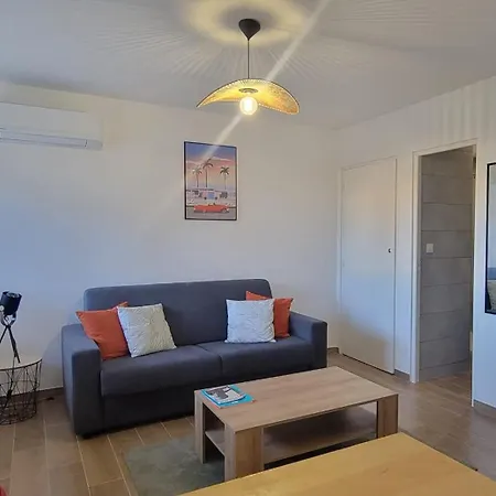 Apartment Charming Near The Beaches In Saint-raphael Saint-Raphael (Var)